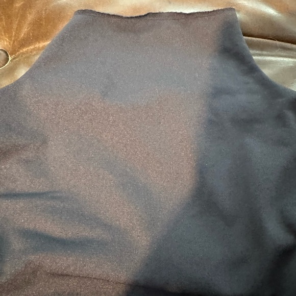 SKIMS ESSENTIAL MOCK NECK LONG SLEEVE BODYSUIT - Picture 9 of 10